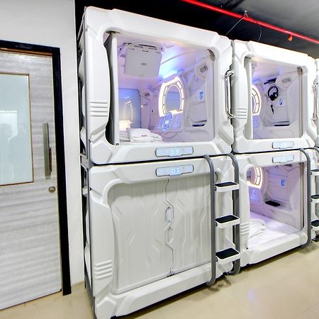 Hotel Astropods Airport, Mumbai. Exterior foto